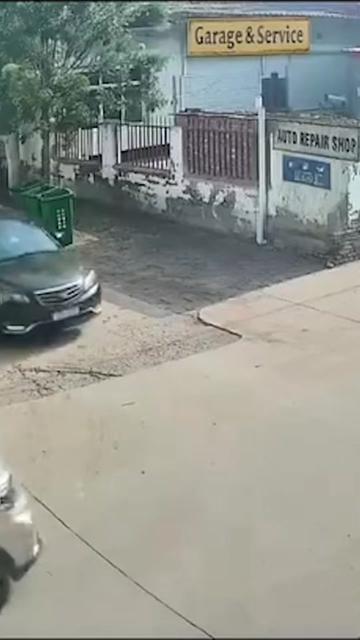 Video TikTok 221 triệu lượt xem của @khaby.lame